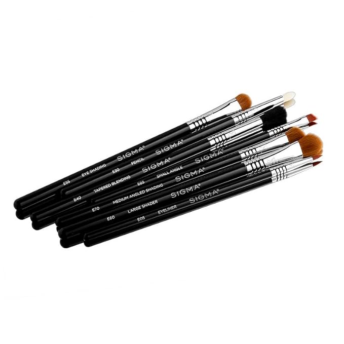 Sigma Beauty Basic Eye Makeup Brush Set – Classic Eye Makeup Brushes with Premium Fibers and Sleek, Durable Handles for Eyeliner, Eyeshadow, & Eyebrows, Includes 7 Black Makeup Brushes