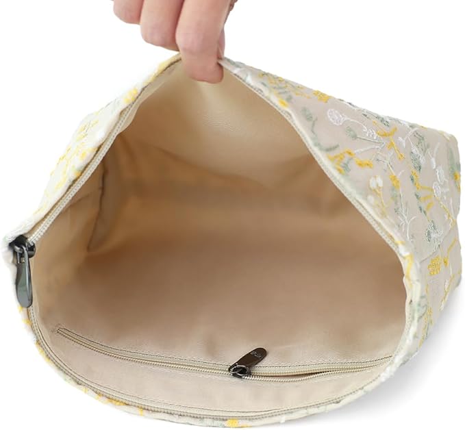Floral Cotton Embroidered Makeup Bag - Large Capacity Cosmetic Pouch for Travel, Makeup Organizer & Toiletry Bag with Zipper, Perfect for Daily Use & Gifts