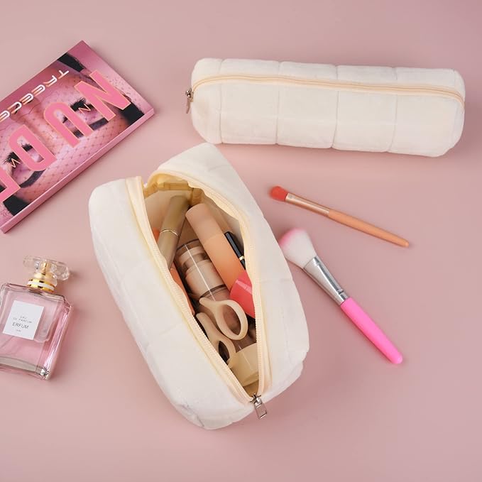 SOIDRAM Makeup Bag Checkered Cosmetic Bag Plush White Makeup Pouch 1Pcs Large Capacity Makeup Bags and 1Pcs Makeup Brushes Storage Bag Travel Toiletry Bag Organizer
