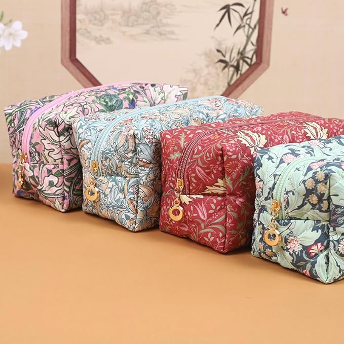 Floral Cotton Makeup Brush Cosmetic Bag for Women, Travel Quilted Zipper Pouch, Large Capacity Flowers Toiletry Organizer, Kawaii Makeup Storage Case, Cosmetic Travel Cloth Bag-Garden Light Blue