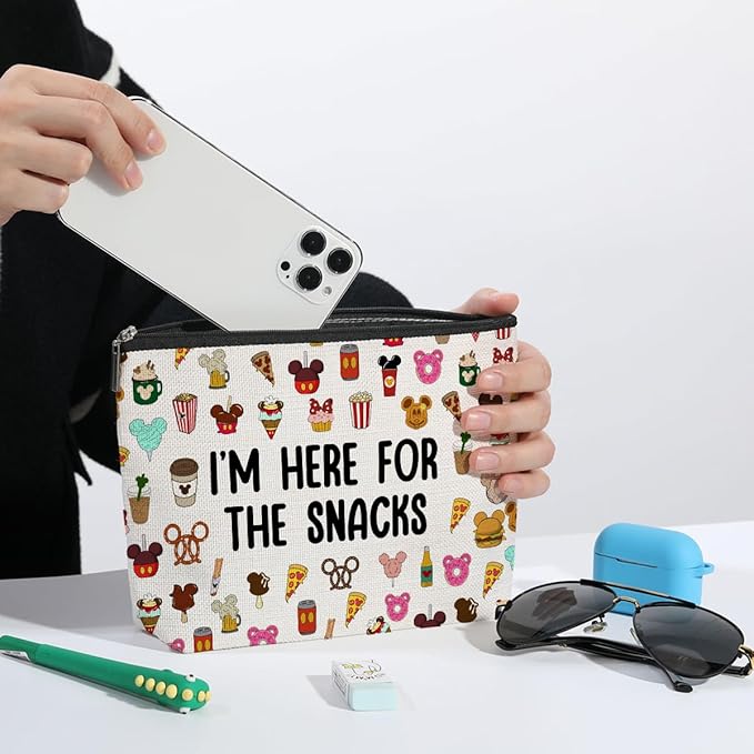 Cartoon Mouse Makeup Bag Cosmetic Bag Zipper Pouch Funny Cute Mouse Themed Gifts Animal Lover Gifts Friendship International Nurses Day Birthday Gift for Women Girl Sister Friend Bestie