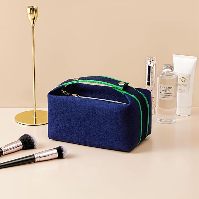 Travel Makeup Bag, Waterproof Canvas Cosmetic Bag Make Up Organizer Case for Women, Large Toiletry Bag Skincare Pouch for Toiletries Accessories Brushes