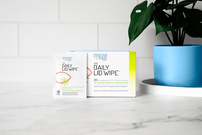 The Daily Lid Wipe™ from myze | Preservative Free Tea Tree Oil & Hyaluronic Acid Eyelid Wipes for Daily Relief | 30ct Sterile Lid Cleaning Wipes