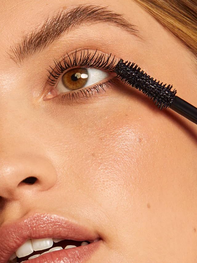 ILIA - Fullest Volumizing Mascara | Weightless, Buildable, Smudge + Flake-Free, Sensitive Eyes Safe | Full, Thick, Healthier Lashes | Non-Toxic, Vegan, Cruelty-Free (Travel Size Mini, 0.13 oz | 4 ml)