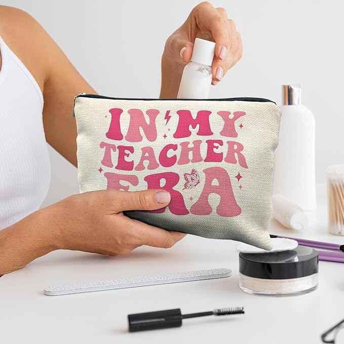 in My Teacher Era Makeup Bag, Teacher Appreciation Gifts Cosmetic Bags for Women, End of Year Teachers Gifts, Groovy Pink Preppy Aesthetic Zipper Makeup Pouch for Teachers