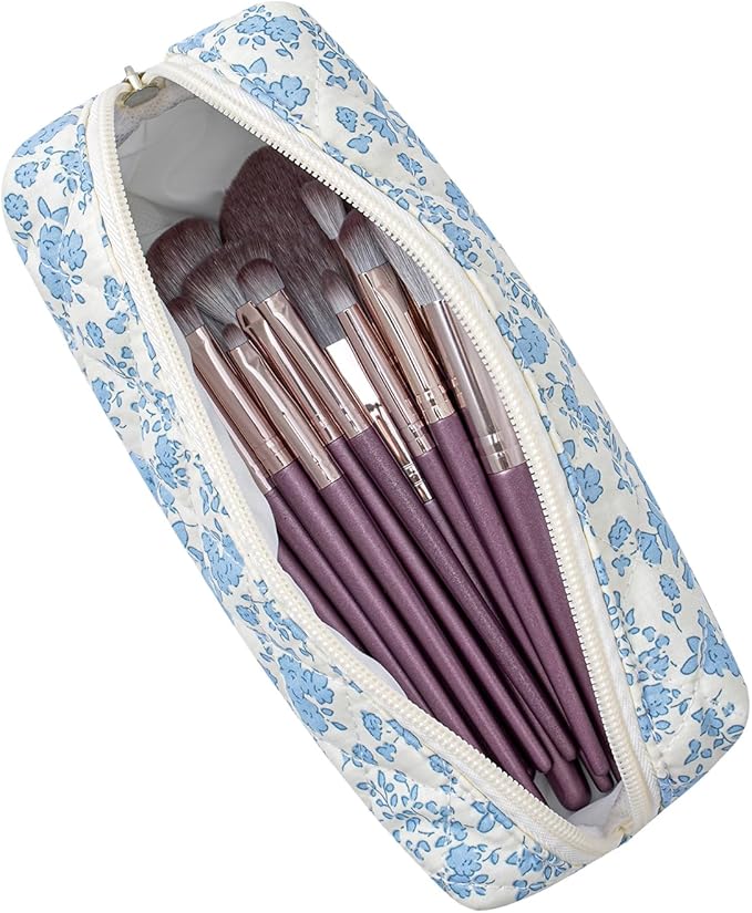 Cute Floral Cotton Makeup Brush Cosmetic Bag for Women, Travel Quilted Zipper Make Up Bag, Flowers Toiletry Organizer Case Kawaii Makeup Cosmetic Travel Cloth Pouch (Blue+Big Red Floral)