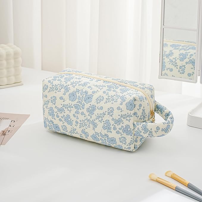 JOVAKIT Travel Makeup Bag Cosmetic Bag for Women, Christmas Gifts, Small Floral Flowers Coquette Toiletry Bag with Handle, Zipper Make Up Pouch Organizer Bag Trendy Stuff (Blue Floral)
