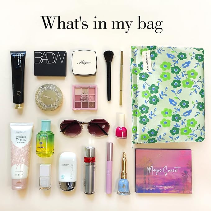 STARDW Aesthetic Floral Makeup Bag Cute Small Cosmetic Bags for Women Girls, Travel Toiletry Bag Large Capacity Zipper Makeup Pouch, Purse Organizer Pouches (Green Flowers)
