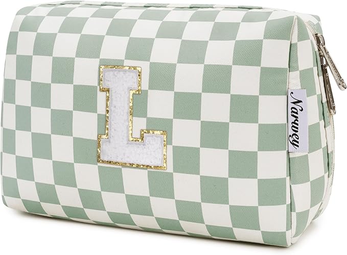 Narwey Birthday Gifts for Teen Girls Women Personalized Initial Checkered Makeup Bag Preppy Cosmetic Bag Trendy Stuff 6 8 10 11 12 13 14 16 18 Years Old Travel Toiletry Bag (Green Letter L)