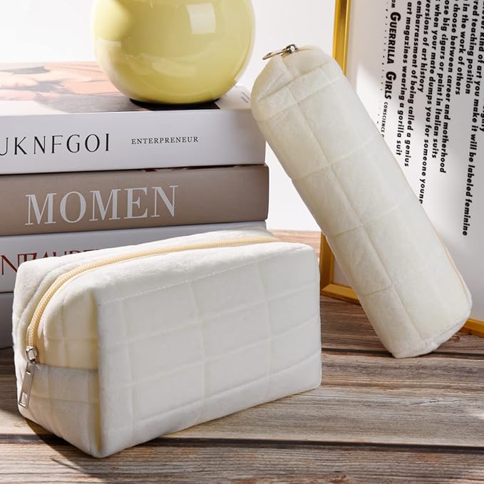 SOIDRAM Makeup Bag Checkered Cosmetic Bag Plush White Makeup Pouch 1Pcs Large Capacity Makeup Bags and 1Pcs Makeup Brushes Storage Bag Travel Toiletry Bag Organizer