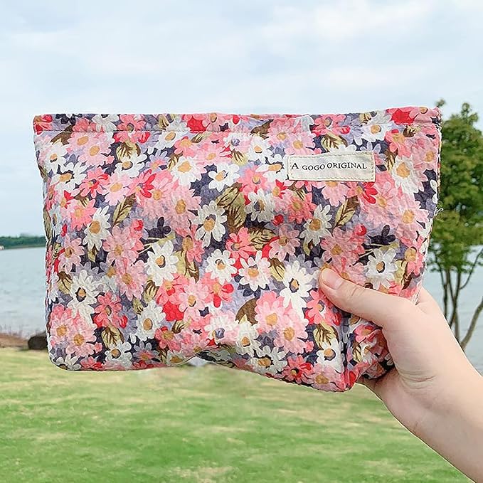 STARDW Aesthetic Floral Makeup Bag Cute Small Cosmetic Bags for Women Girls, Travel Toiletry Bag Large Capacity Zipper Makeup Pouch, Purse Organizer Pouches (Colorful Daisies)
