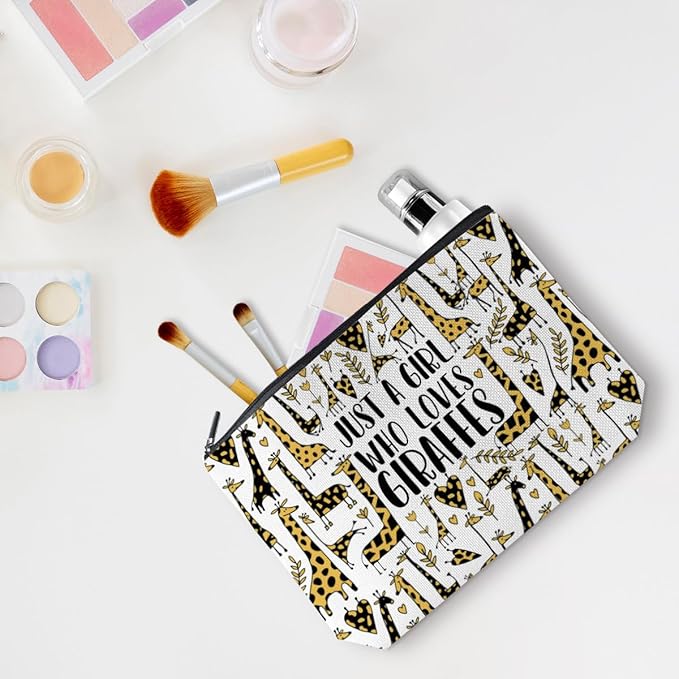 Cute Giraffes Makeup Bag Giraffe Gifts Cosmetic Travel Bag Giraffe Decor Stuff for Animal Giraffes Lovers Women Breeder Coworker Girls Sister Best Friend Female Skincare Bag for Christmas Birthday