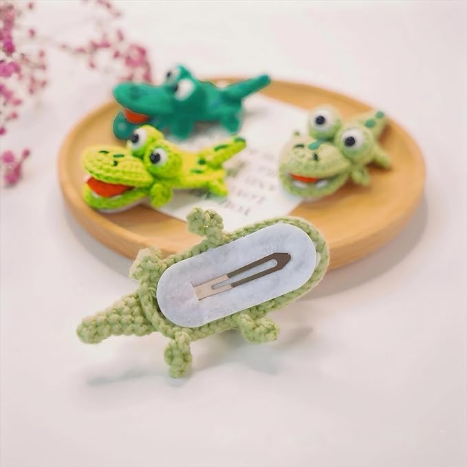 Crochet Knitting Hair Clip for Girls/Daughter, Gift for Her Birthday, Finished Handmade Wool Knitted Green Crocodile