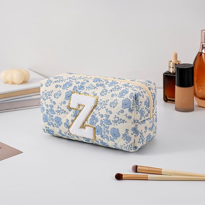 Gleyemor Personalized Initial Makeup Bag for Women, Cute Quilted Blue Floral Cotton Cosmetic Bag, Christmas Gifts for Her Mom Friend Sister Bridesmaid Teacher Women Z