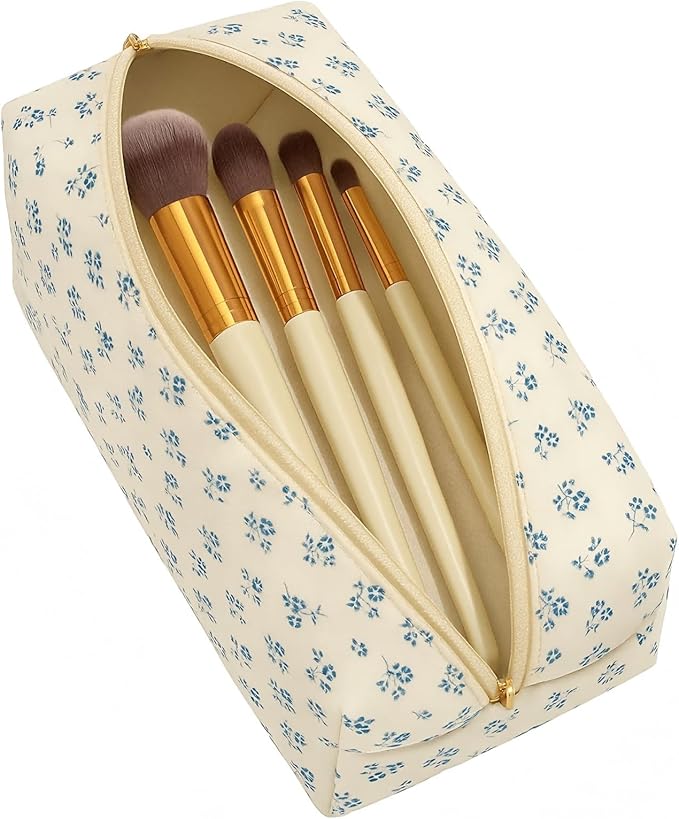 Floral Cotton Makeup Brush Cosmetic Bag for Women, Travel Quilted Zipper Pouch, Large Capacity Flowers Toiletry Organizer, Kawaii Makeup Storage Case, Cosmetic Travel Cloth Bag-Navy Floral