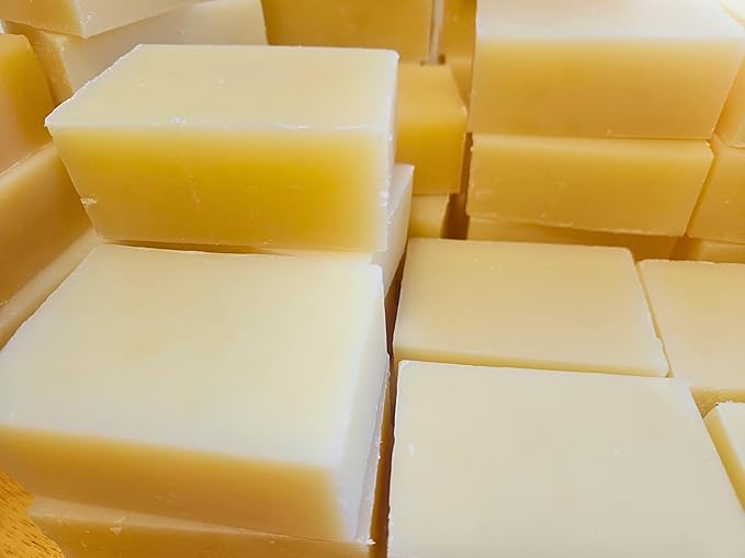 fat & ash Beef Tallow Soap Bar (1 Pack) - VERY SIMPLE INGREDIENTS - Organic and Moisturizing - Handmade in USA - Family Recipe - Long-Lasting, All-Natural, For Dry Skin