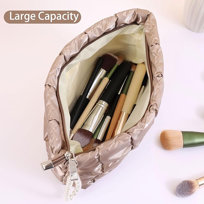 Puffer Quilted Makeup Bag Travel Cosmetic Bag Portable Puffy Checkered Toiletry Pouch Skincare Organizer Purse Pencil Case (Black)