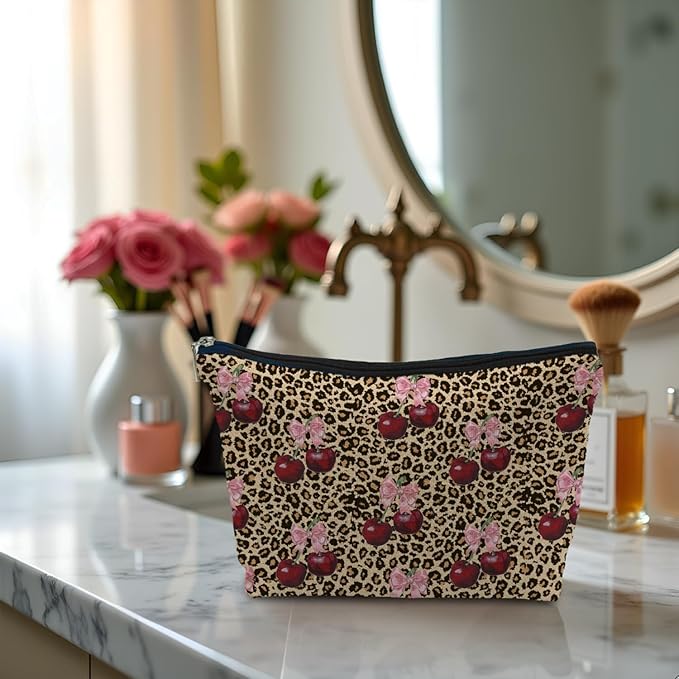 Leopard Print Cherry Makeup Bag, Coquette Preppy Pink Bow Cherry Cosmetic Bags Gifts for Women, Funky Y2k Cheetah Print Portable Travel Toiletry Bag Zipper Makeup Pouch