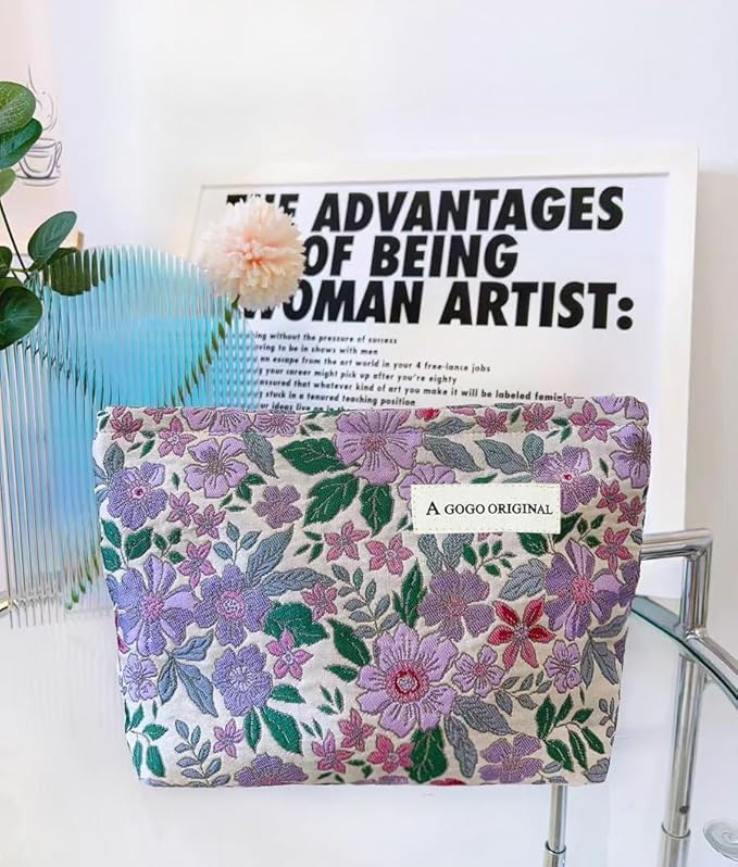 STARDW Aesthetic Floral Makeup Bag Cute Small Cosmetic Bags for Women Girls, Travel Toiletry Bag Large Capacity Zipper Makeup Pouch, Purse Organizer Pouches (Purple Florals)