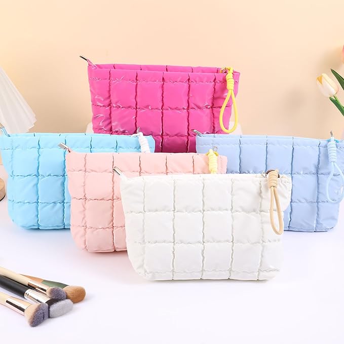 Puffer Quilted Makeup Bag Travel Cosmetic Bag Portable Puffy Checkered Toiletry Pouch Skincare Organizer Purse Pencil Case (Light Blue)