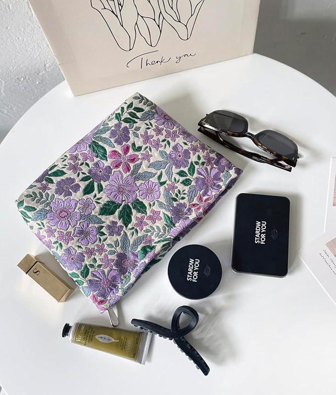 STARDW Aesthetic Floral Makeup Bag Cute Small Cosmetic Bags for Women Girls, Travel Toiletry Bag Large Capacity Zipper Makeup Pouch, Purse Organizer Pouches (Purple Florals)