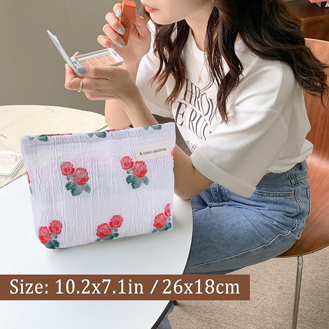 STARDW Flower Cosmetic Bags Makeup Bags for Women and Girls,Travel Makeup Bag Large Capacity Canvas Makeup Bag,Makeup Organizer Bag Zipper Pouch (Rose Red)