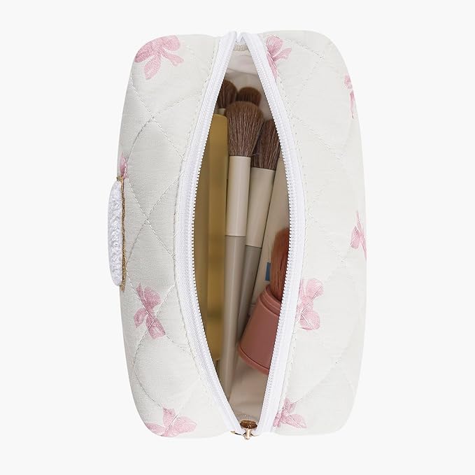 Gleyemor Personalized Initial Makeup Bag for Women, Cute Quilted Pink Floral Cotton Cosmetic Bag, Christmas Gifts for Her Mom Friend Sister Bridesmaid Teacher Women W