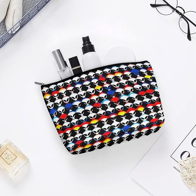 Women's Toiletry Bag, Travel Cosmetic Bag, Large Makeup Case, Cool Trippy Aliens Pattern Personality Fashion Zipper Cosmetic Case