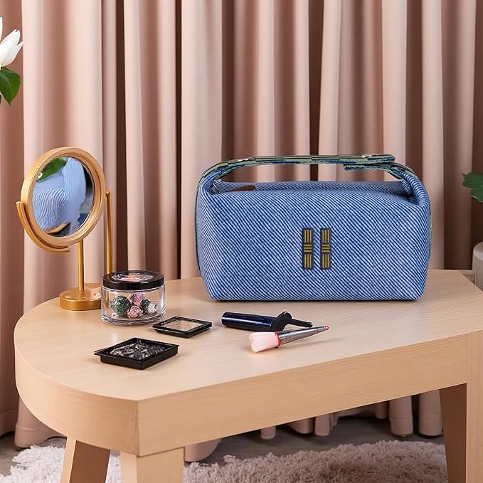 Fashion Makeup Bag for Women, Orange Red Canvas Make up Travel Bag, Hanging Cosmetic Bag Organizer for Wome