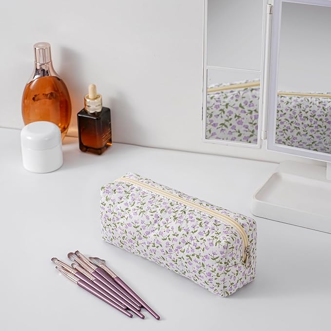 Cute Floral Cotton Makeup Brush Cosmetic Bag for Women, Travel Quilted Zipper Make Up Bag, Flowers Toiletry Organizer Case Kawaii Makeup Cosmetic Travel Cloth Pouch (Purple Floral)