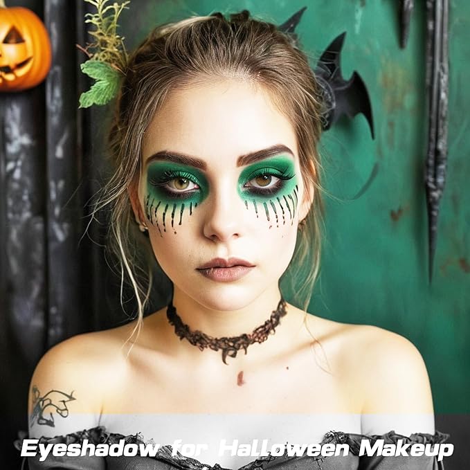 MEICOLY Single Green Eyeshadow Palette with Mirror,Stocking Stuffers for Women,Matte Green Eye Shadow for Elphaba Christmas Makeup,Pressed Powder Eyeshadow,Matte Shade Eyelid Color Eye Makeup