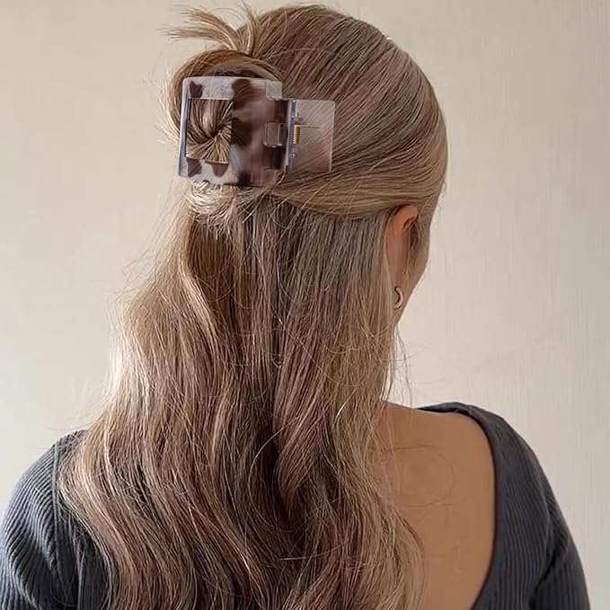 Velscrun Flat Hair Clips for Women Girls, Tortoise Color Lay Flat Claw Clips, Strong Hold Large Hair Clip for Thick Hair, French Duck Billed Hair Jaw Claw Clip, Non Slip Grip for Daily Styling