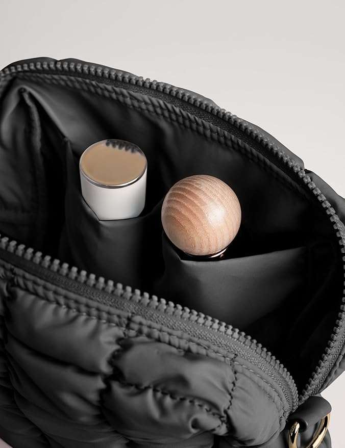 Yarnic Quilted Makeup Bag Cosmetic Bag, Travel Toiletry Bag for Women, Cute Makeup Bag Organizer Black Puffer Makeup Pouch (M, Black)
