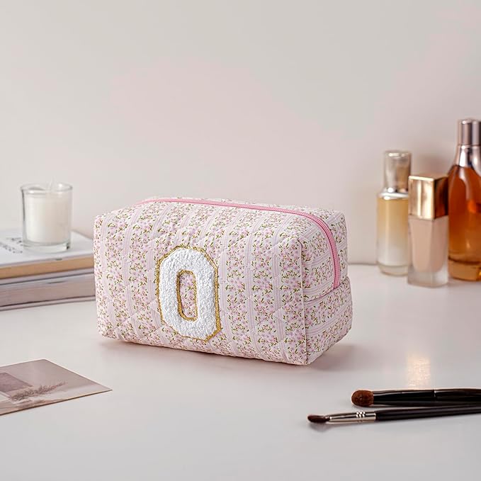 JOVAKIT Alphabet Makeup Bag Cosmetic Bag for Women, Christmas Gifts for Girls Age 6-18, Floral Flowers Coquette Travel Toiletry Zipper Make Up Pouch Organizer Trendy Stuff (Pink Floral O)