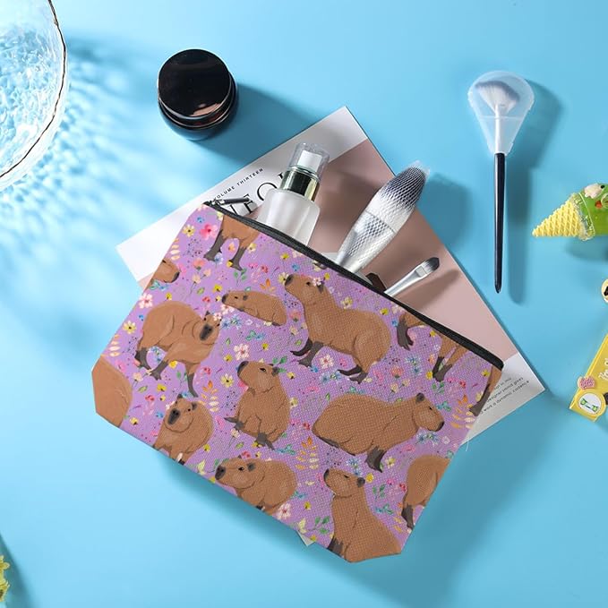 Azteoiz Cute Capybara Makeup Bag Capybara Gifts Cosmetic Bag Animal Lover Gifts for Women Girls Capybara Lovers Daughter Friends Bestie Capybara Stuff Graduation Birthday Gifts Travel Toiletry Bag