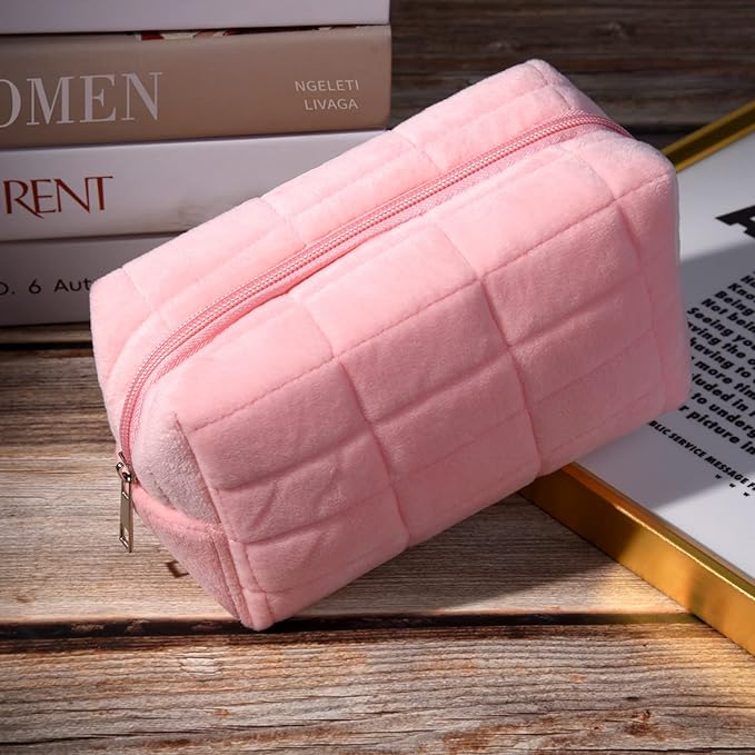 SOIDRAM Checkered Cosmetic Bag - Plush Pink Makeup Pouch, Large Capacity, Travel Toiletry Bag Organizer with 1Pcs Makeup Brushes Storage
