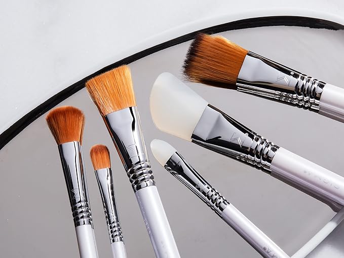 Sigma Beauty S10 Serum Skincare Brush – Silicone Skincare Tool for Applying Skincare Products to Face and Skin, Face Moisturizer Brush for Liquid and Gel Serums (1 Pc)