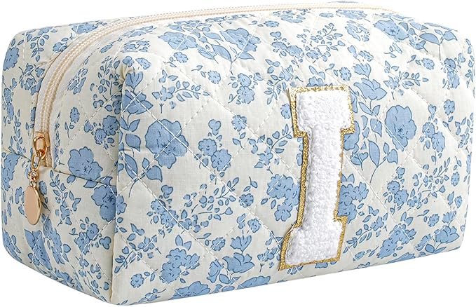 Gleyemor Personalized Initial Makeup Bag for Women, Cute Quilted Blue Floral Cotton Cosmetic Bag, Christmas Gifts for Her Mom Friend Sister Bridesmaid Teacher Women I