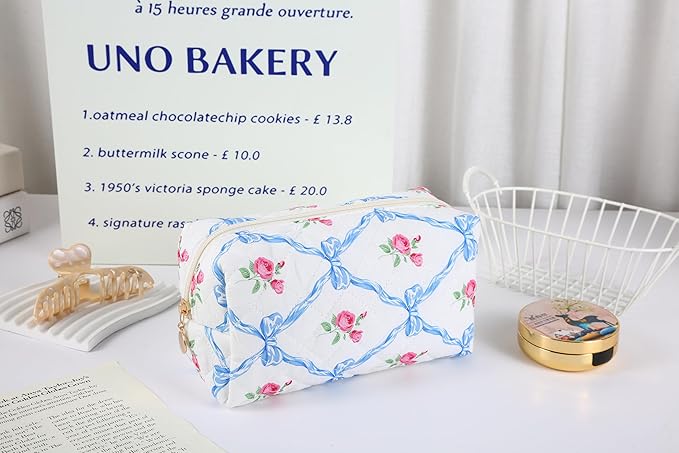 Floral Cotton Makeup Brush Cosmetic Bag for Women, Travel Quilted Zipper Pouch, Large Capacity Flowers Toiletry Organizer, Kawaii Makeup Storage Case, Cosmetic Travel Cloth Bag-Blue Bow