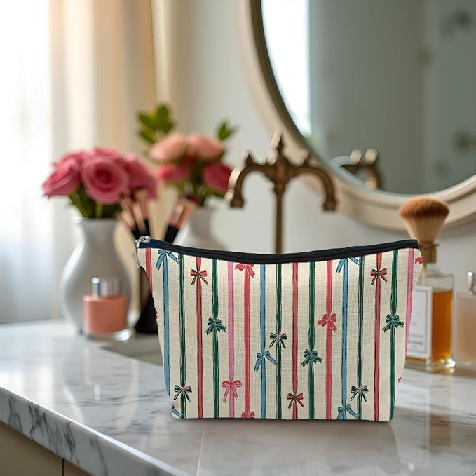Coquette Christmas Ribbon Bow Makeup Bag, Preppy Red Green and Pink Striped Christmas Cosmetic Bags Gifts for Women, Girly Xmas Portable Travel Toiletry Bag Zipper Makeup Pouch