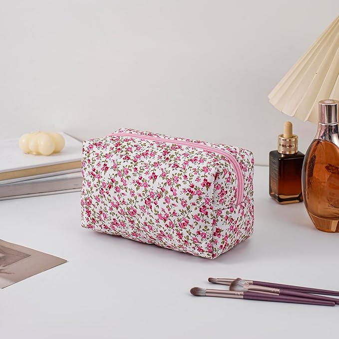 Makeup Bag Travel Cosmetic Bag for Women Girls, Zipper Make Up Pouch, Floral Flowers Toiletry Organizer Makeup, Portable Storage Cosmetic Travel Cloth Bag (Blue Floral+Flower-Red)