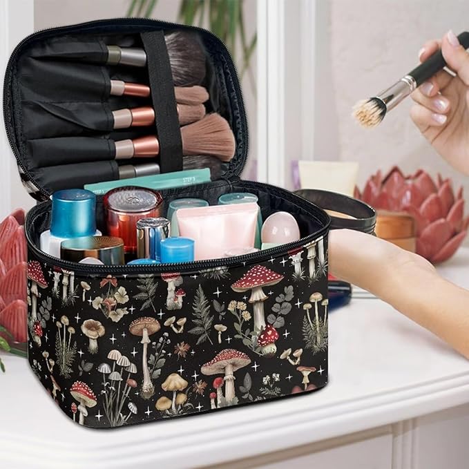 JoyLamoria Bronwn Mushroom Print Travel Makeup Bag Cute Mushroom Brush Bag Toiletry Bag for Women