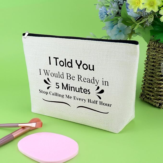 Prank Gifts for Friends Funny Makeup Bag Novelty Friendship Gifts for Girls Cosmetic Bag Humorous Birthday Present for Bestie Colleague Christmas Graduation Present for Sister Cousin Cosmetic Pouch