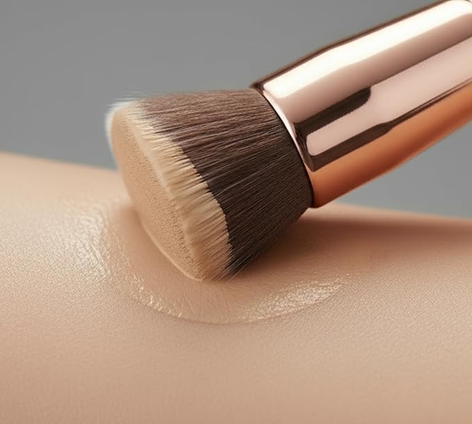 Lamora Makeup Brush Foundation Kabuki - Flat Top Face Brush for Liquid, Cream, and Powder Cosmetics - Full Coverage Blending, Buffing, Stippling, Contouring