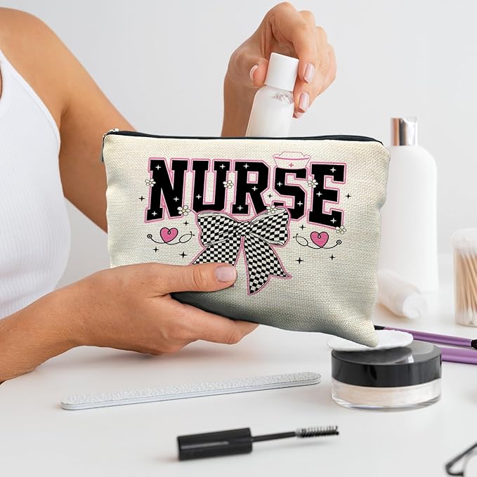 Coquette Black and White Plaid Bow Nurse Makeup Bag, Nurse Gifts for Women Cosmetic Bags, Nurse Week Gifts Makeup Pouch, Nurse Appreciation Gifts Zipper Pouch