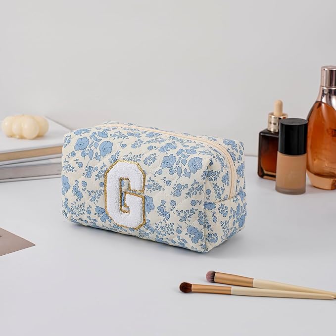 Gleyemor Personalized Initial Makeup Bag for Women, Cute Quilted Blue Floral Cotton Cosmetic Bag, Christmas Gifts for Her Mom Friend Sister Bridesmaid Teacher Women G