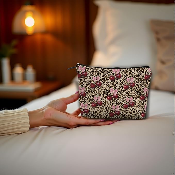 Leopard Print Cherry Makeup Bag, Coquette Preppy Pink Bow Cherry Cosmetic Bags Gifts for Women, Funky Y2k Cheetah Print Portable Travel Toiletry Bag Zipper Makeup Pouch