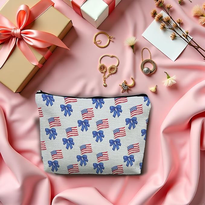 Coquette Blue Bow American Flag Makeup Bag, Red White and Blue Patriotic Cosmetic Bags Gifts for Women, Preppy Girly Portable Travel Toiletry Bag Zipper Makeup Pouch