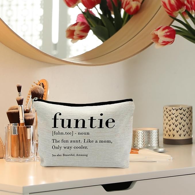 Funtie Funny Aunt Makeup Bag, Funny Auntie Aunt Gifts, Aunt Auntie Gifts from Niece Nephew, Best Auntie Gifts, Funtie Definition Cosmetic Bag Toiletry Bag for Women