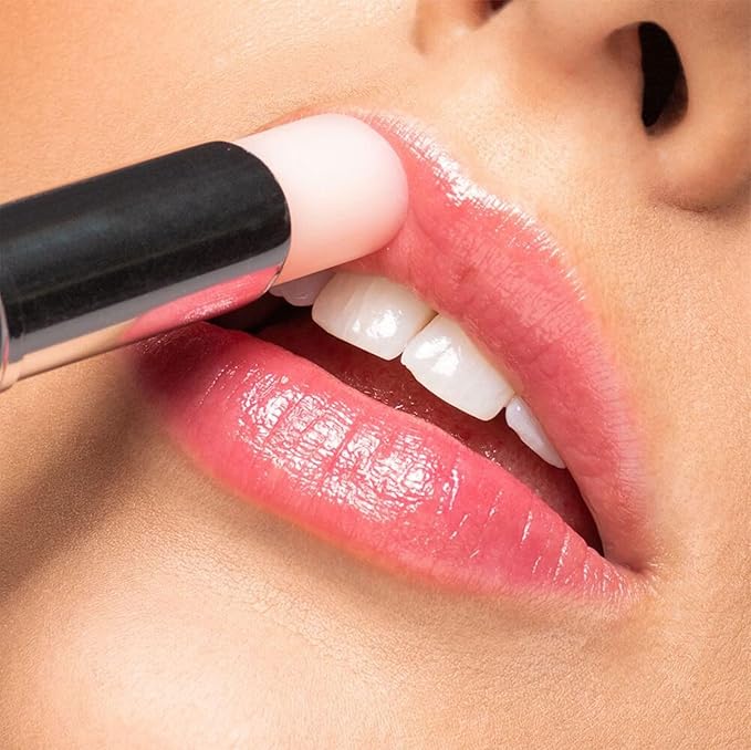 ARTDECO Color Booster Lip Balm in boosting pink - nourishing lip balm with color-adapting pigments - lip plumper with spearmint flavor - prevents dryness & chapping - lip care with kernel oil - 0.1 Oz